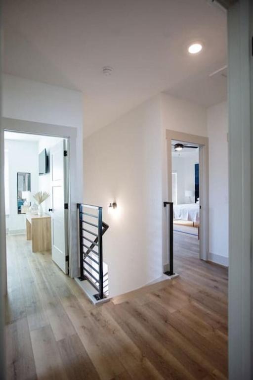 Villa Coral Reef - Brand New Build, Pet Friendly, Private Pool! Sleeps 9! Panama Stadt Exterior foto